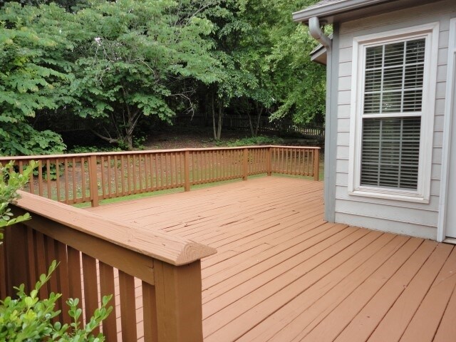 Building Photo - 1034 Chesterfield Place NW