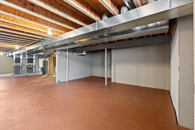 Building Photo - 49 Equestrian Dr