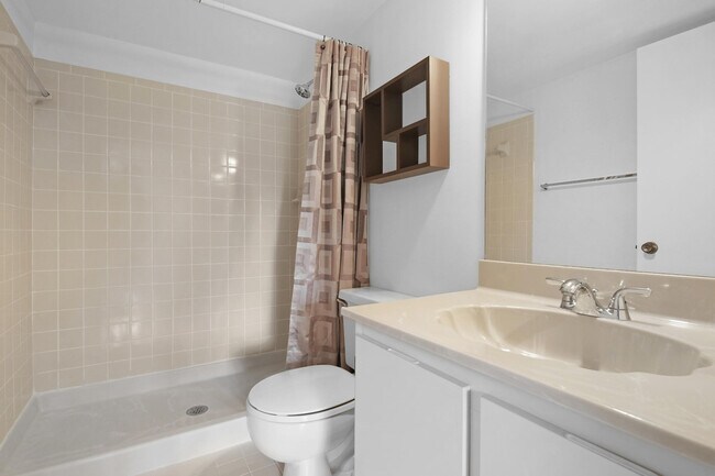 Building Photo - 9480 Boca Cove Cir