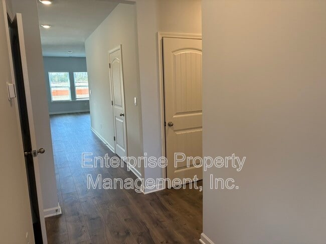 Building Photo - 85 Burr Oak Cv