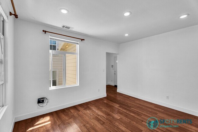 Building Photo - Bernal/St Mary's: Rare Remodeled Cottage w/ Washer/Dryer, Patio & Storage