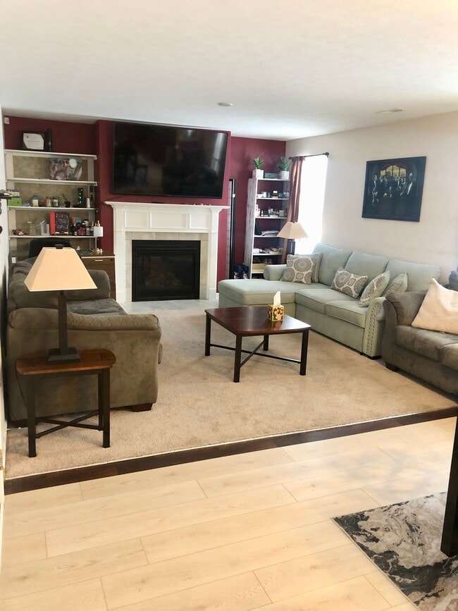 Building Photo - 7002 Drury Dr