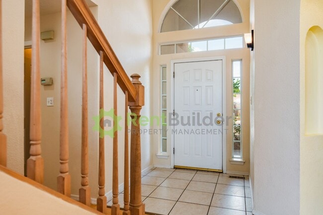 Building Photo - WOW CHECK OUT THIS AWESOME HOME IN RIVERVIEW ESTATES
