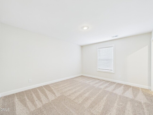 Building Photo - 110 Symmetry Lp