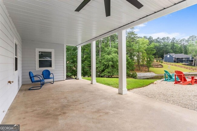 Building Photo - 1060 Old Rock Rd