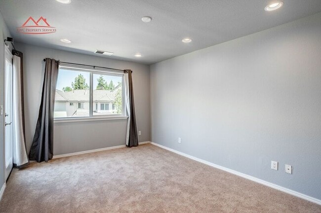 Building Photo - 6497 Hirabayashi Dr