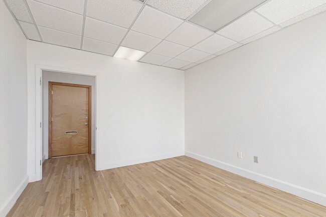 Building Photo - 648 Washington St