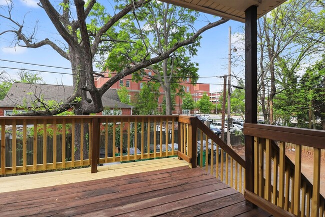 Building Photo - Adorable One Bedroom Apartment in Elizabeth!