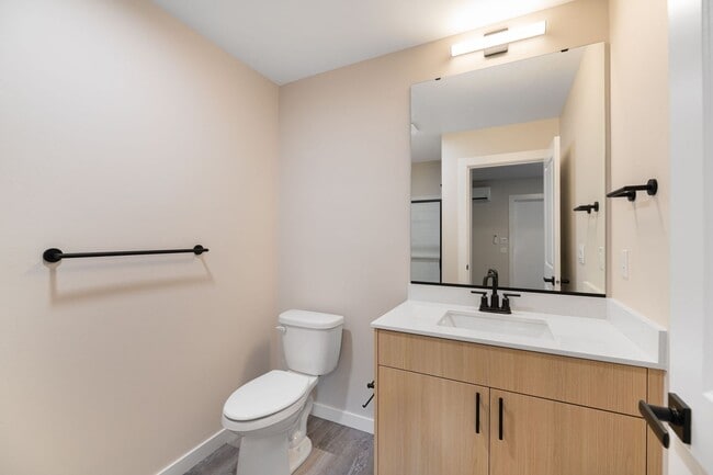 Building Photo - Brand New 4 Bedroom Luxury Townhome!