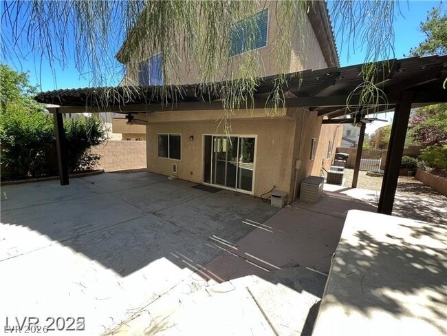 Building Photo - 291 Broken Par Dr