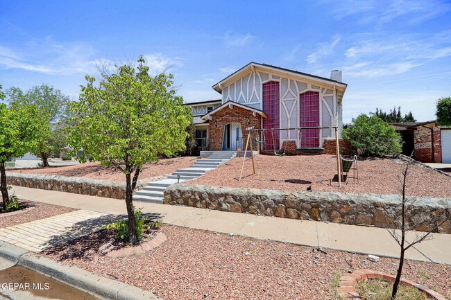 Building Photo - 332 Windrose Ct