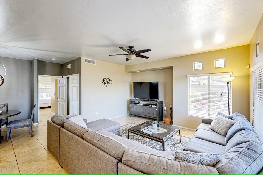 Primary Photo - 655 W Vistoso Highlands Dr
