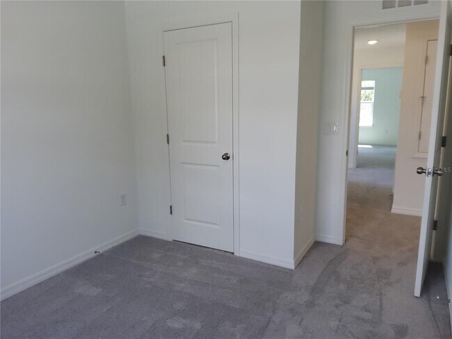Building Photo - 1836 Fan Palm Dr