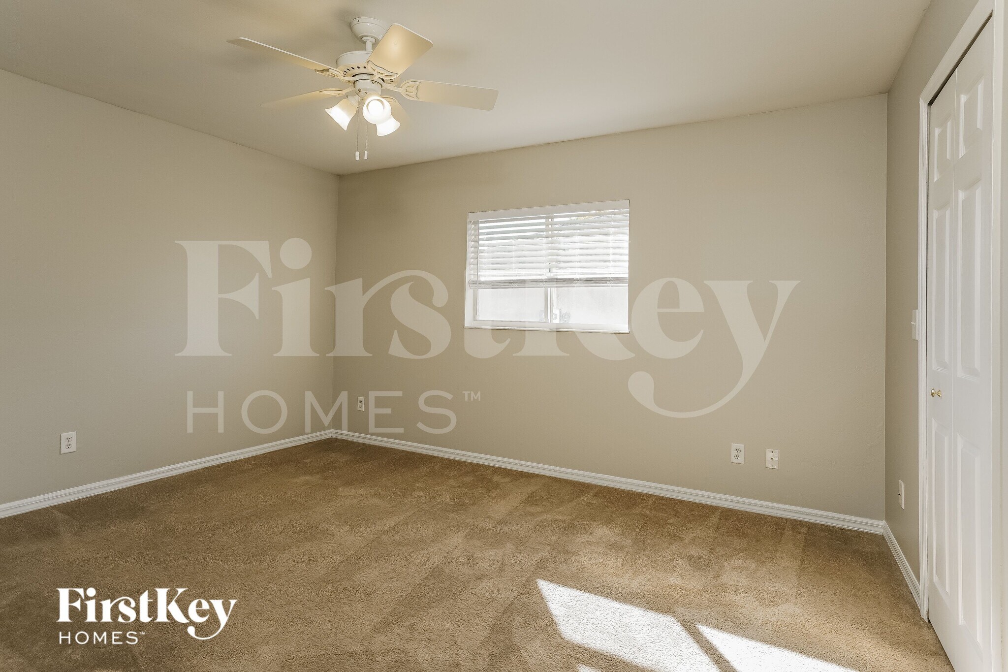 Building Photo - 1842 NW 5th Pl