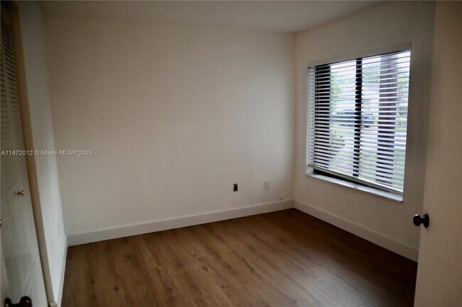 Building Photo - 9730 SW 148th Ave