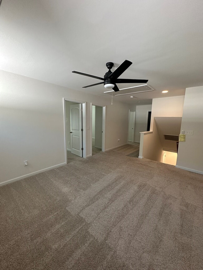 Building Photo - 1853 Ruger Dr