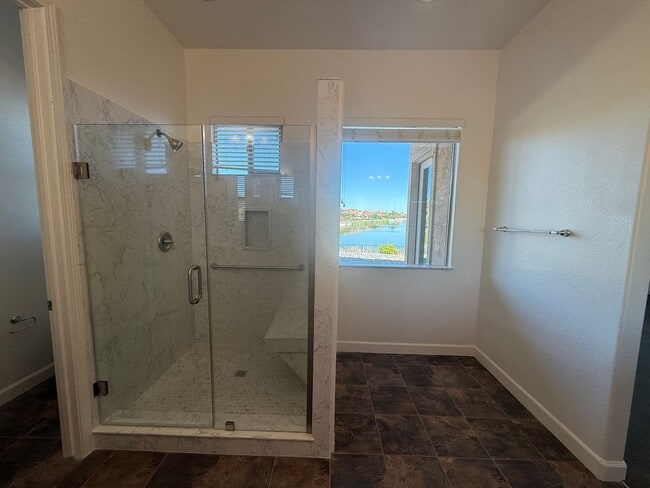 Building Photo - Lake front single story home in gated community!