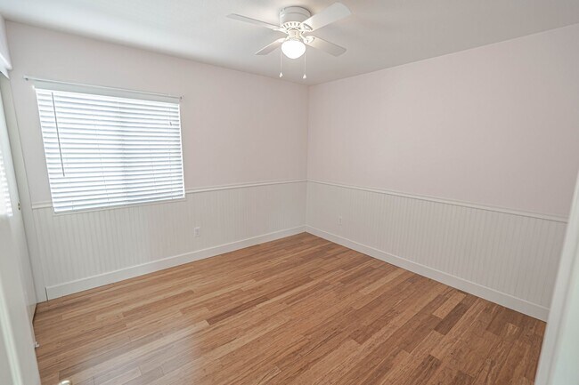 Building Photo - COMING SOON! 3 Bedroom Home for Rent in Santa Clarita!