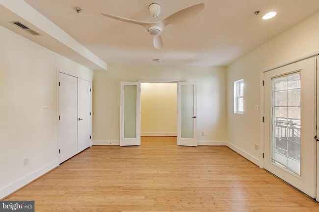 Building Photo - 1129 Columbia Rd NW