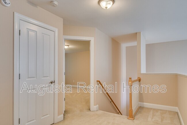 Building Photo - 200 Kline St NW