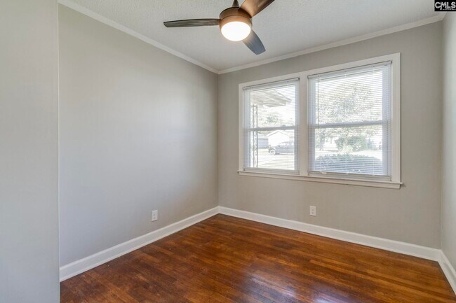 Building Photo - 7712 Burdell Dr