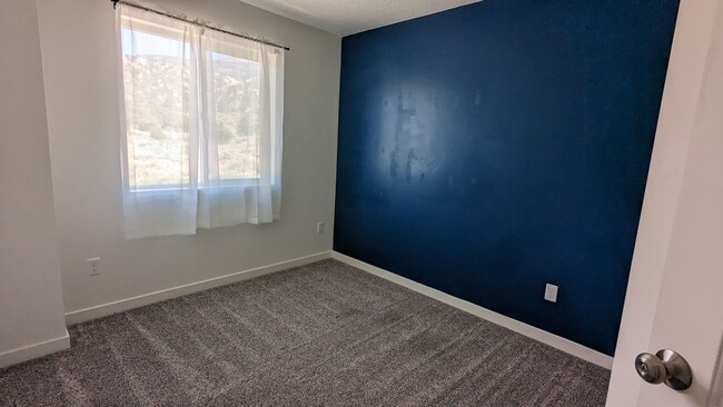 Building Photo - Beautiful 3 Bedroom Townhome in Cedar City...