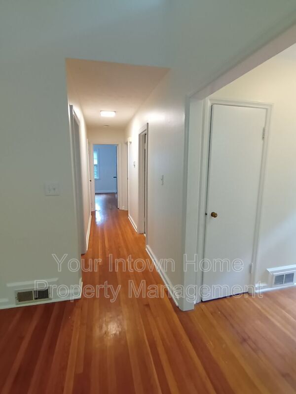 Building Photo - 1876 Mason Mill Rd