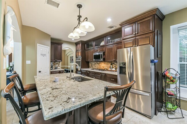 Building Photo - 20319 Umber Oak Ct