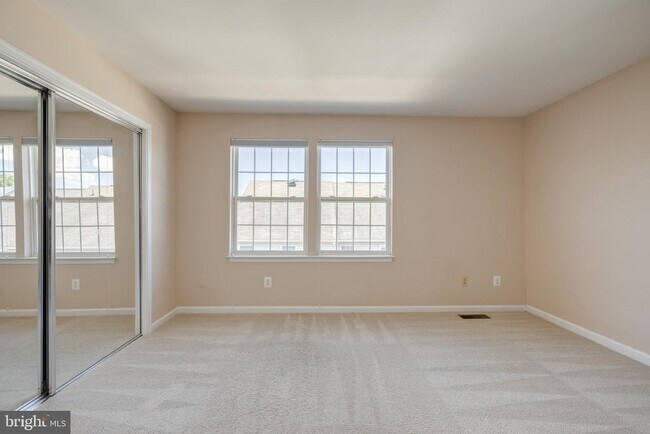 Building Photo - 5821 Pearson Ln
