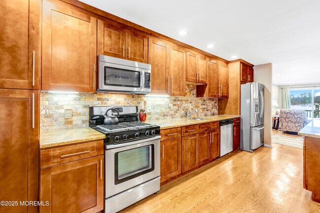 Building Photo - 85 E Water St