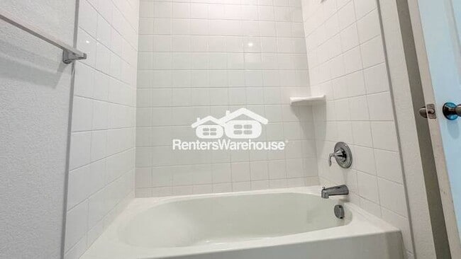 Building Photo - Spacious and Luxurious Home with 2 Car Garage in Bennett