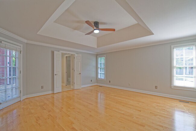 Building Photo - Beautiful 4BR, 3.5BA luxury home in Brookhaven