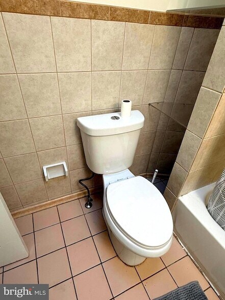 Building Photo - 5118 Oakland St