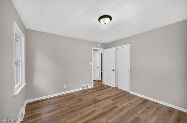 Building Photo - 1597 E 230th St