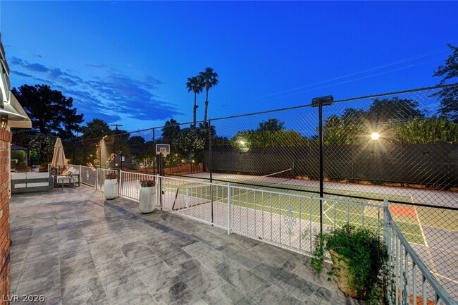 Building Photo - 7001 Alamitos Cir