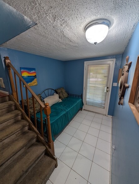 Building Photo - 4310 Edgedale Dr
