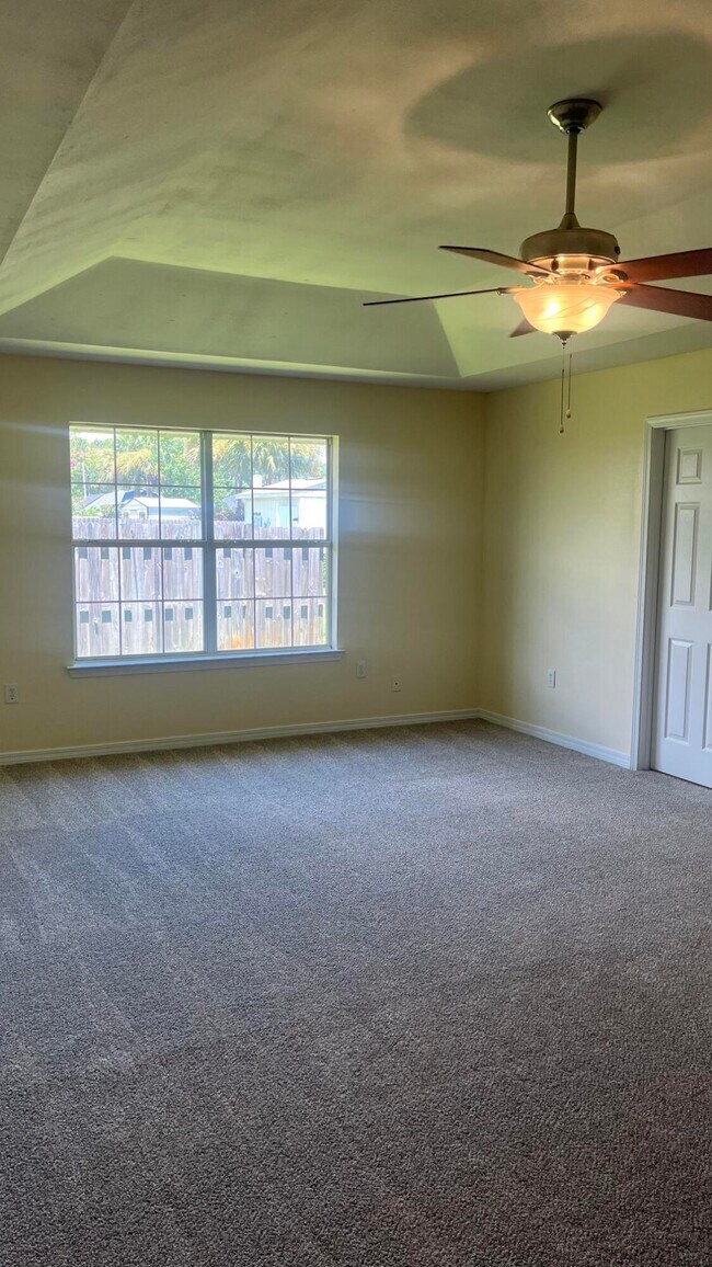 Building Photo - 2154 Castle Grove Dr