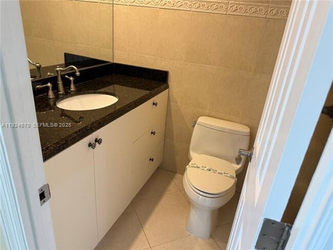 Building Photo - 1950 S Ocean Dr