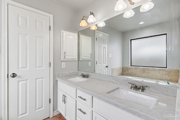 Building Photo - 18 Santa Lucia Dr