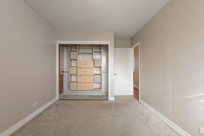 Building Photo - Updated 2-Bedroom Condo with Koolau Views in Prime Kaneohe Location