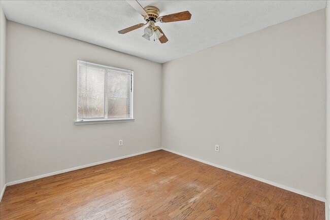 Building Photo - 2823 Forest Point Dr