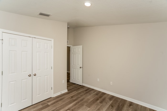 Building Photo - 5531 Arlington River Dr.