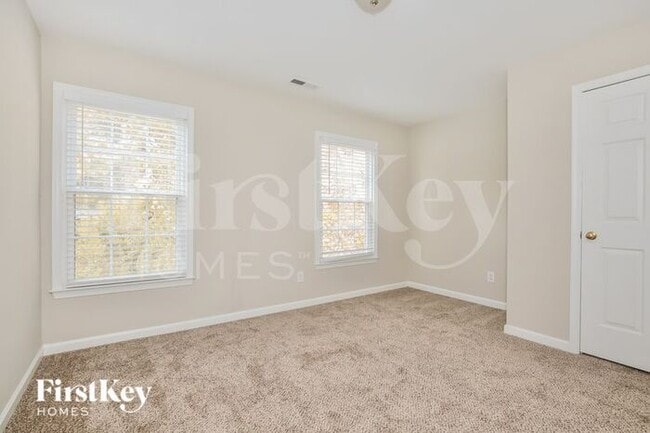 Building Photo - 5212 Autumn Woods Dr