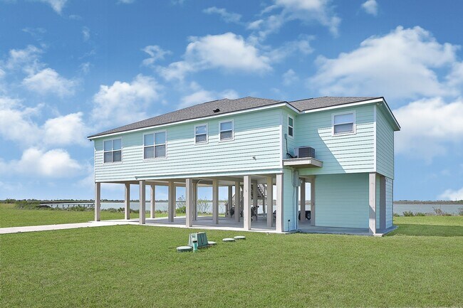Building Photo - 747 Waypoint Dr