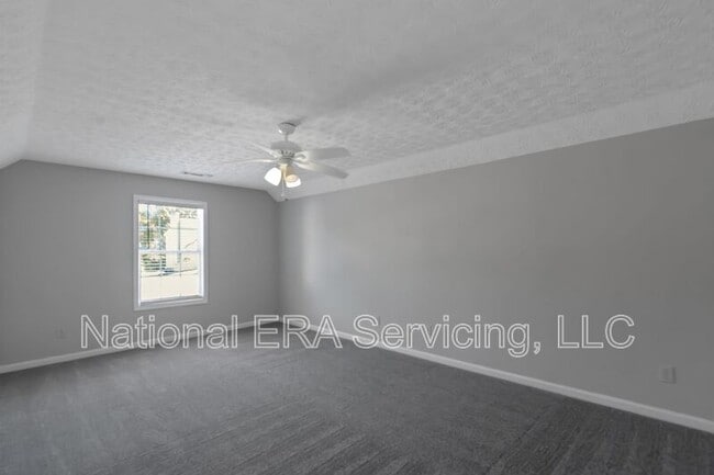 Building Photo - 455 Trelawney Cir