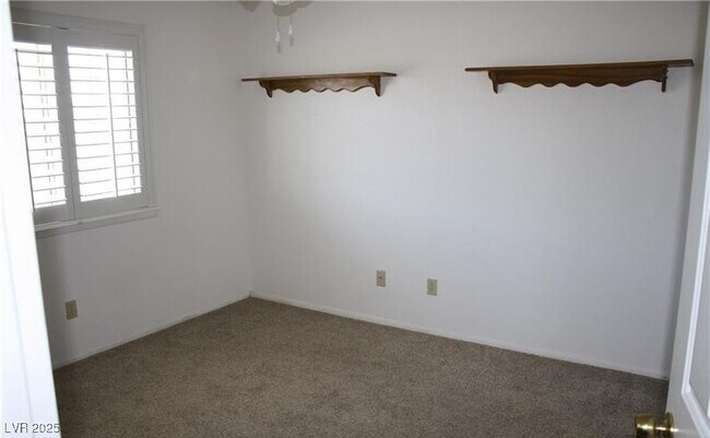 Building Photo - 380 E Happy Canyon Rd