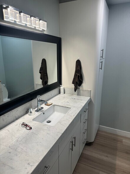 Building Photo - 3700 Dean Dr