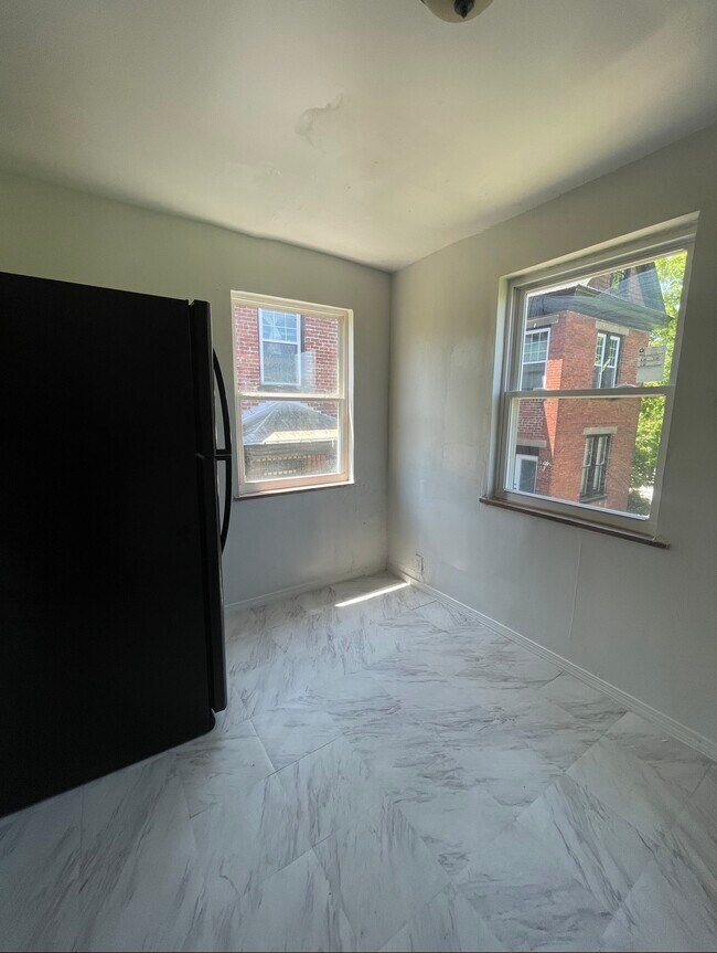 Building Photo - 735 Elberon Ave