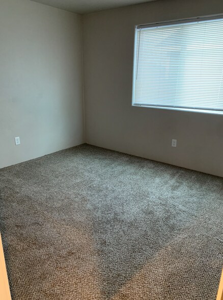 Bedroom 1.1 - 1673 Grand Ave
