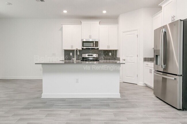 Building Photo - 5636 Quiet Palm Lp